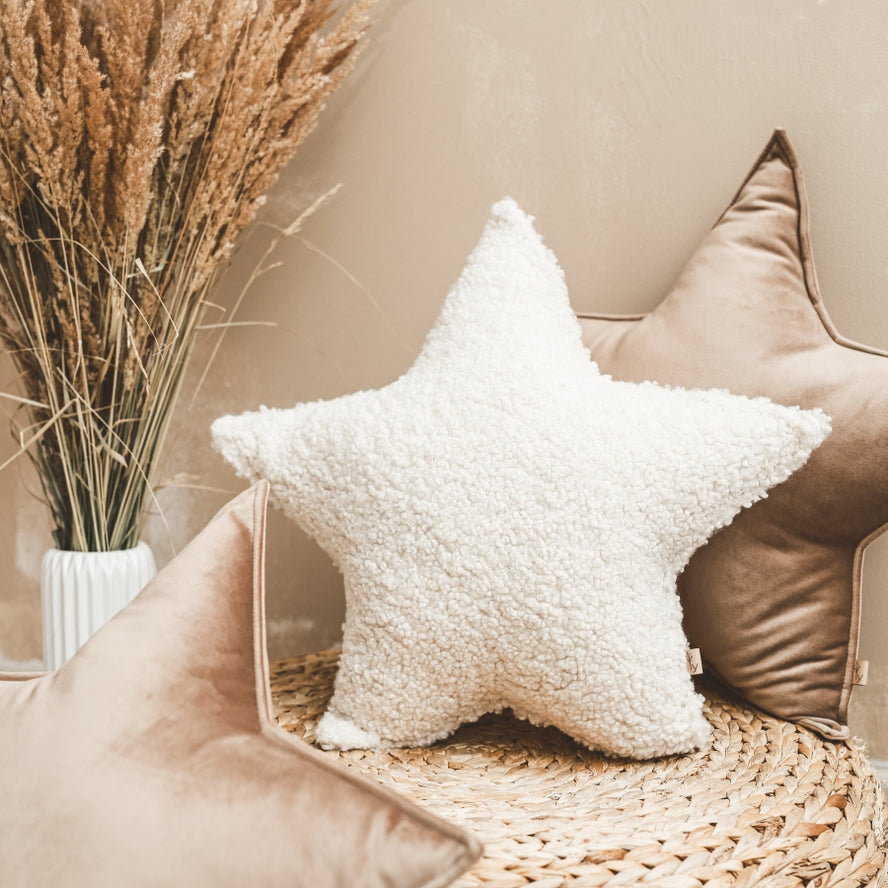 Teddy Boucle Star Pillow