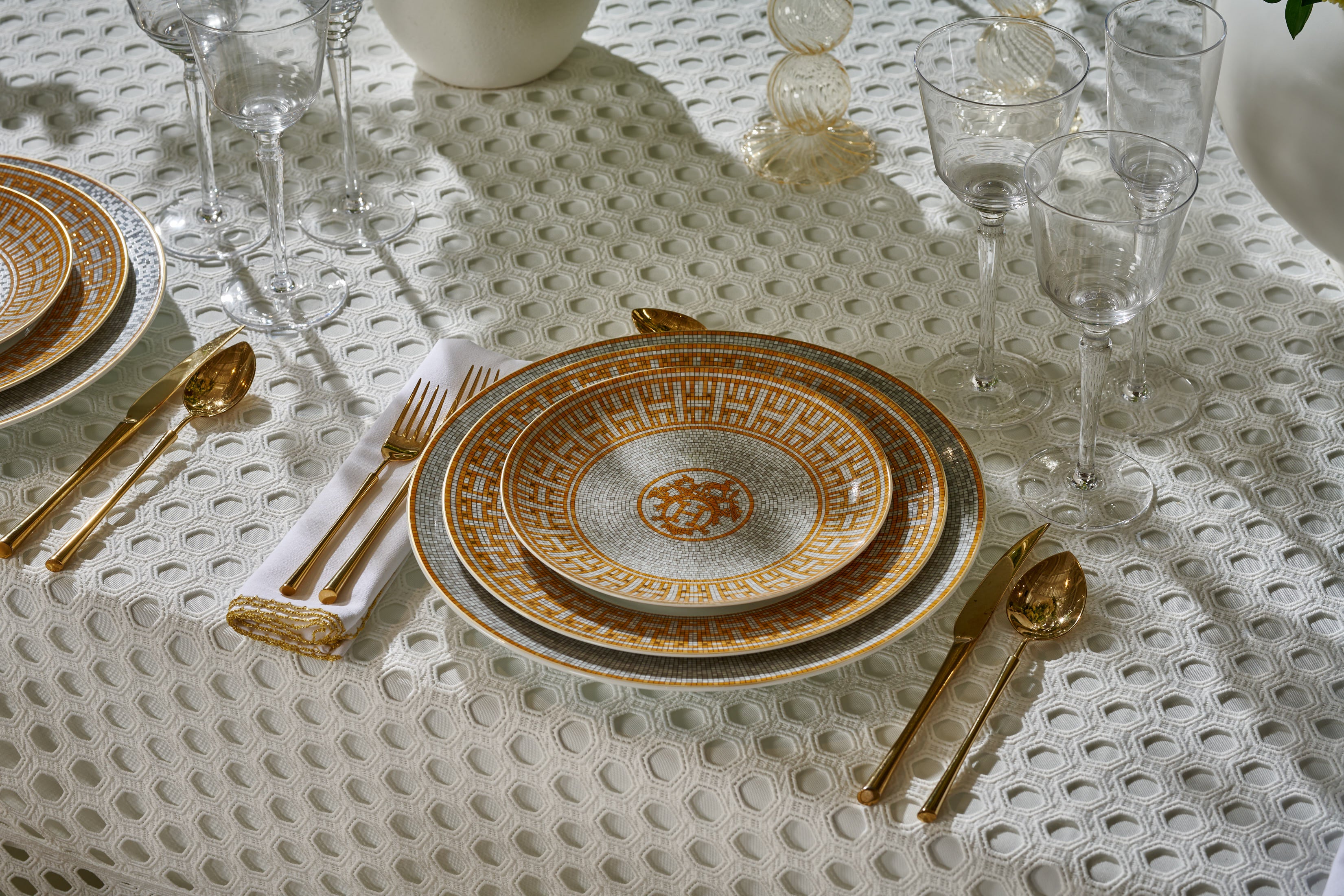 Hexagon Eyelet Tablecloth