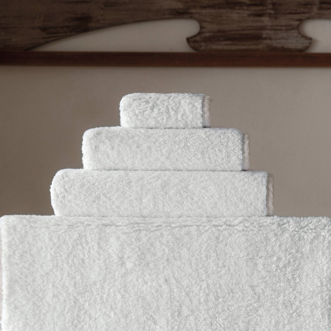 Graccioza Linen Snow Towels