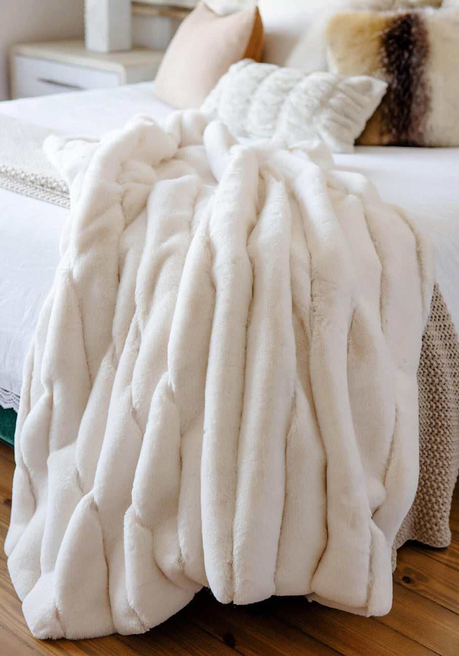 Donna Salyers Fabulous Furs Posh Throw - Ivory