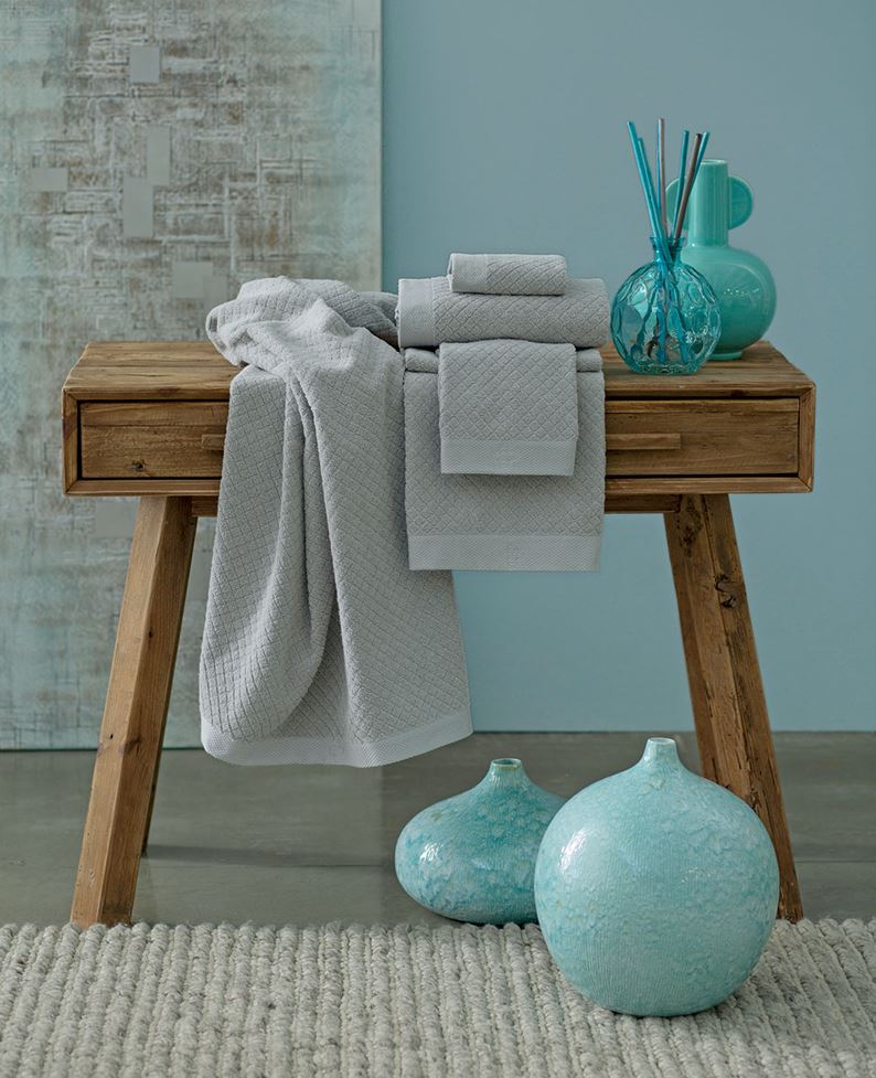 Saturnia Towels Set of 2