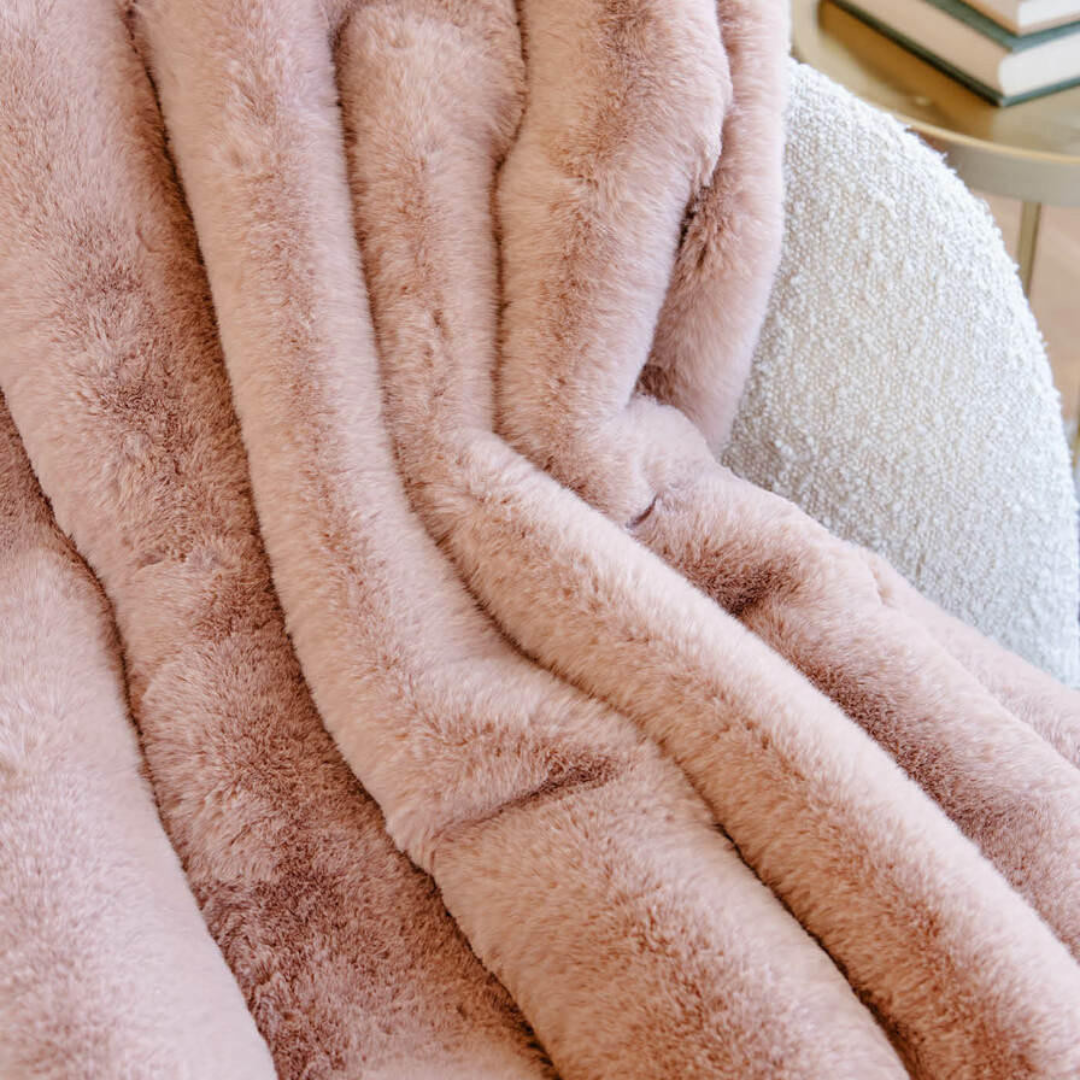 Fabulous Furs Posh Throw - Blush