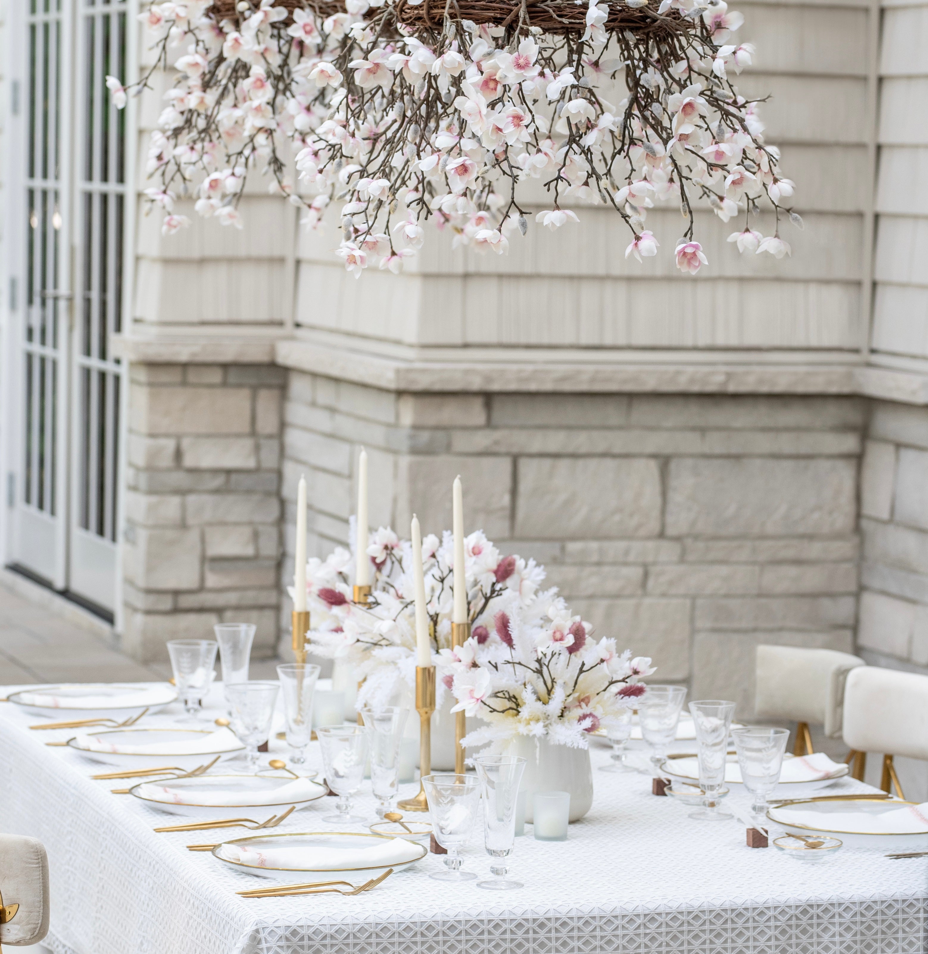 DH Rustic Magnolia Chandelier